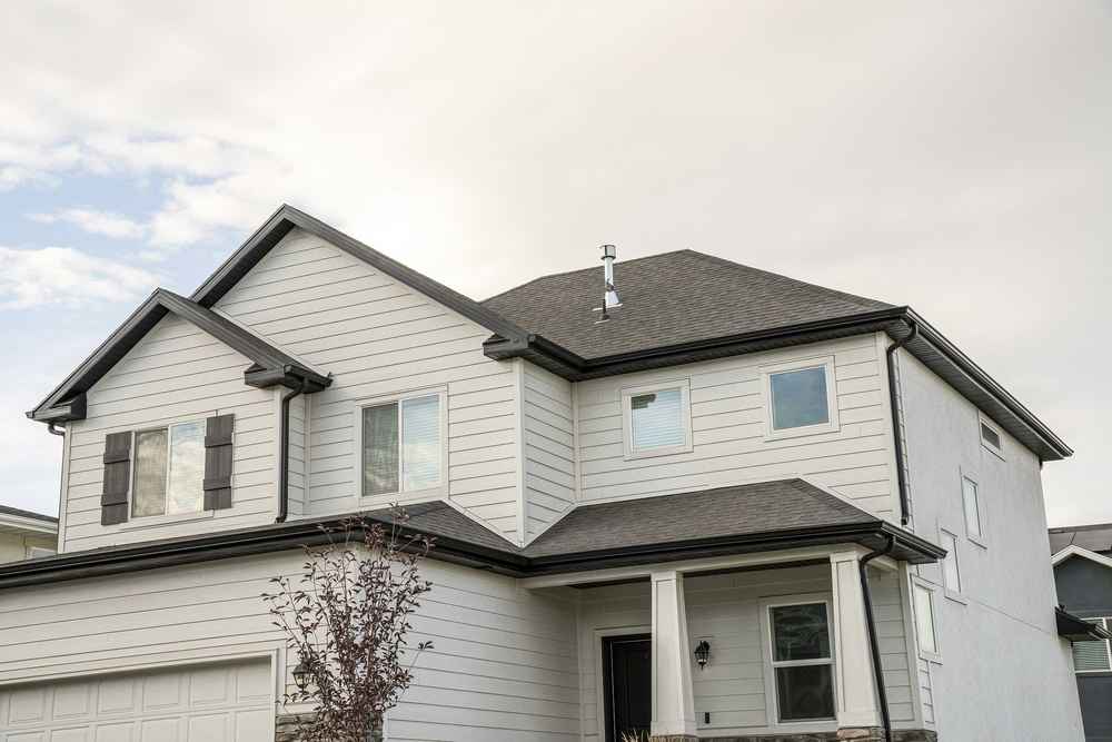 asphalt shingle roofing expert in Wichita
