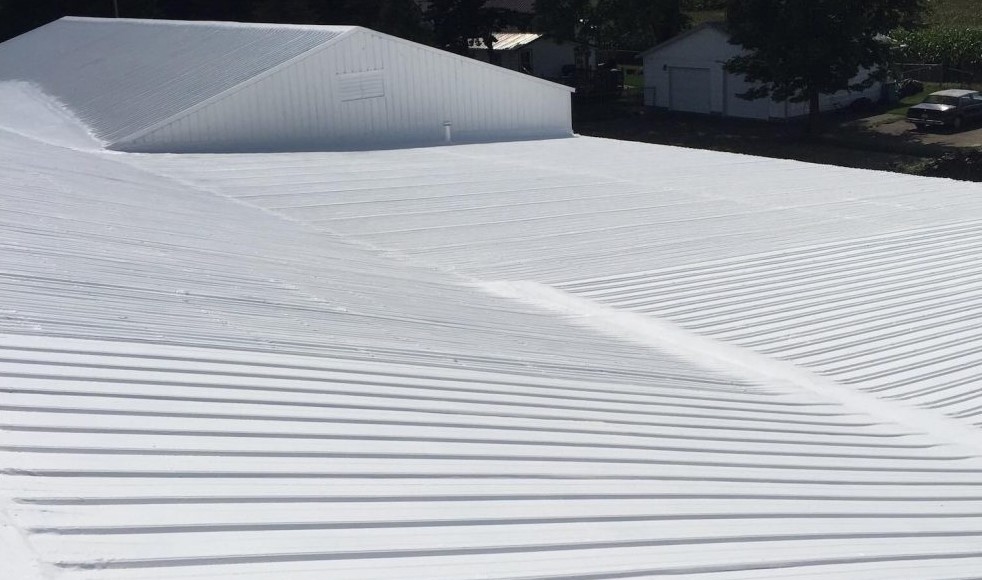 The Commercial Property Owner’s Playbook: Roofing Without Losing Tenants